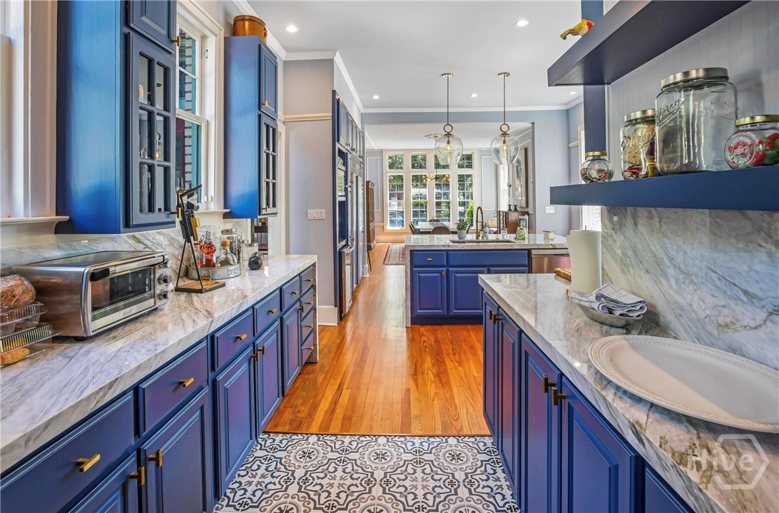 624 East Victory Drive Savannah, GA 31405 - Photo 18 of 37