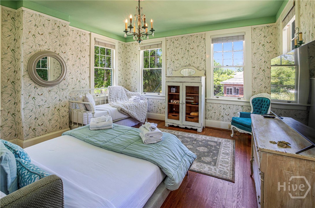 624 East Victory Drive Savannah, GA 31405 - Photo 26 of 37