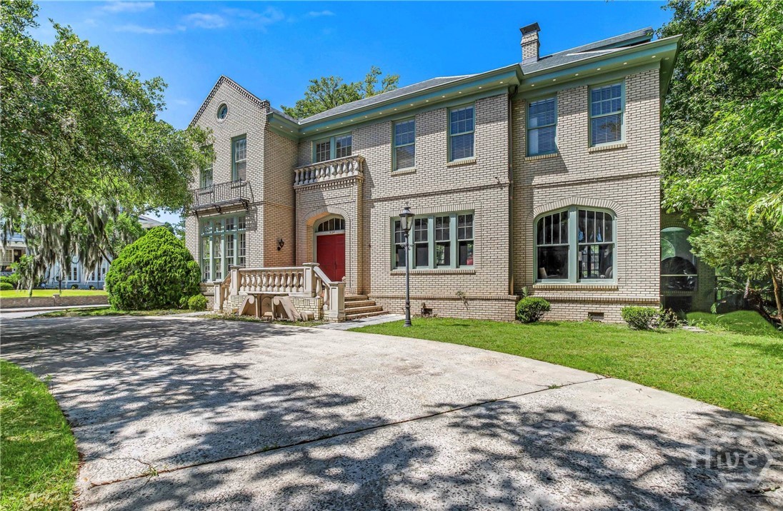 624 East Victory Drive Savannah, GA 31405 - Photo 3 of 37