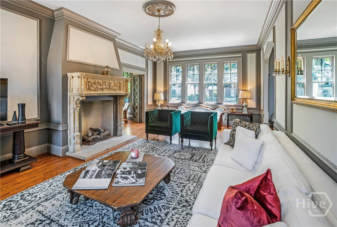 624 East Victory Drive Savannah, GA 31405 - Photo 9 of 37