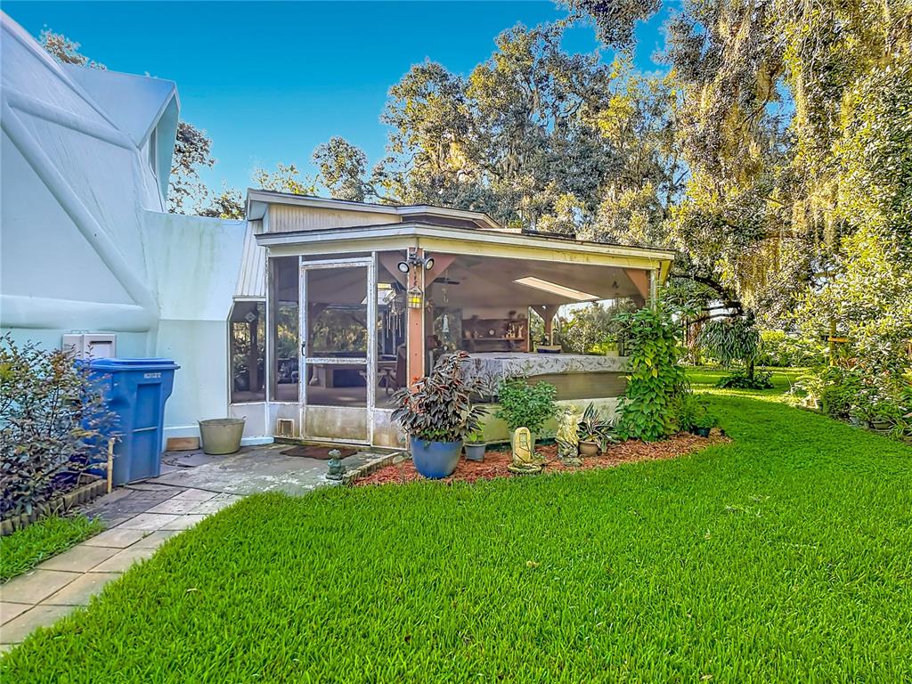 2320 Bogaert Road Seffner, FL 33584 - Photo 53 of 69 Gallery Image 53