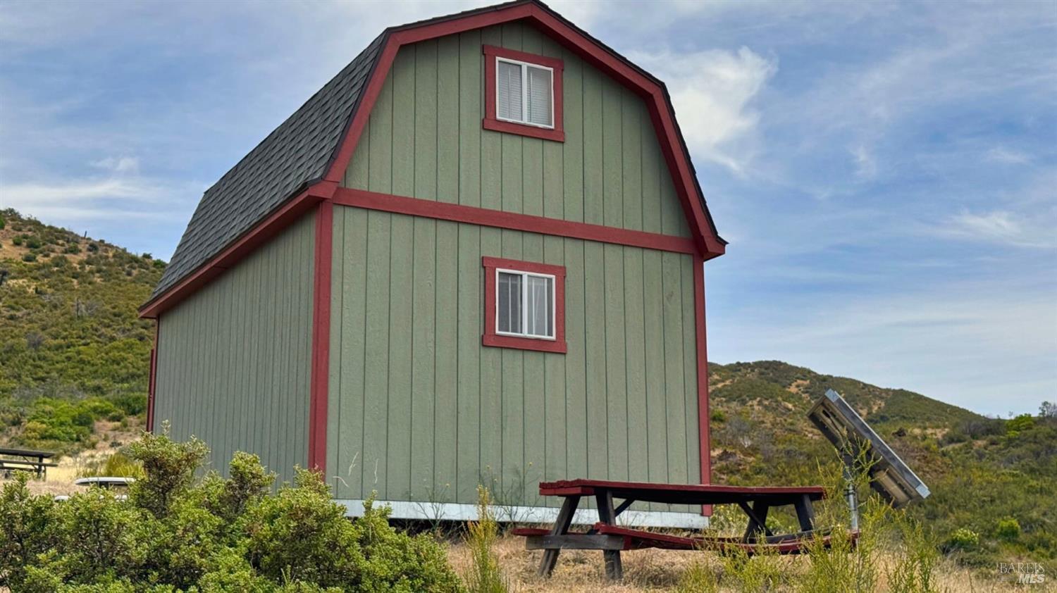 5250 15 N 05 Road Clearlake Oaks, CA 95423 - Photo 40 of 85 a front view of a house with a yard