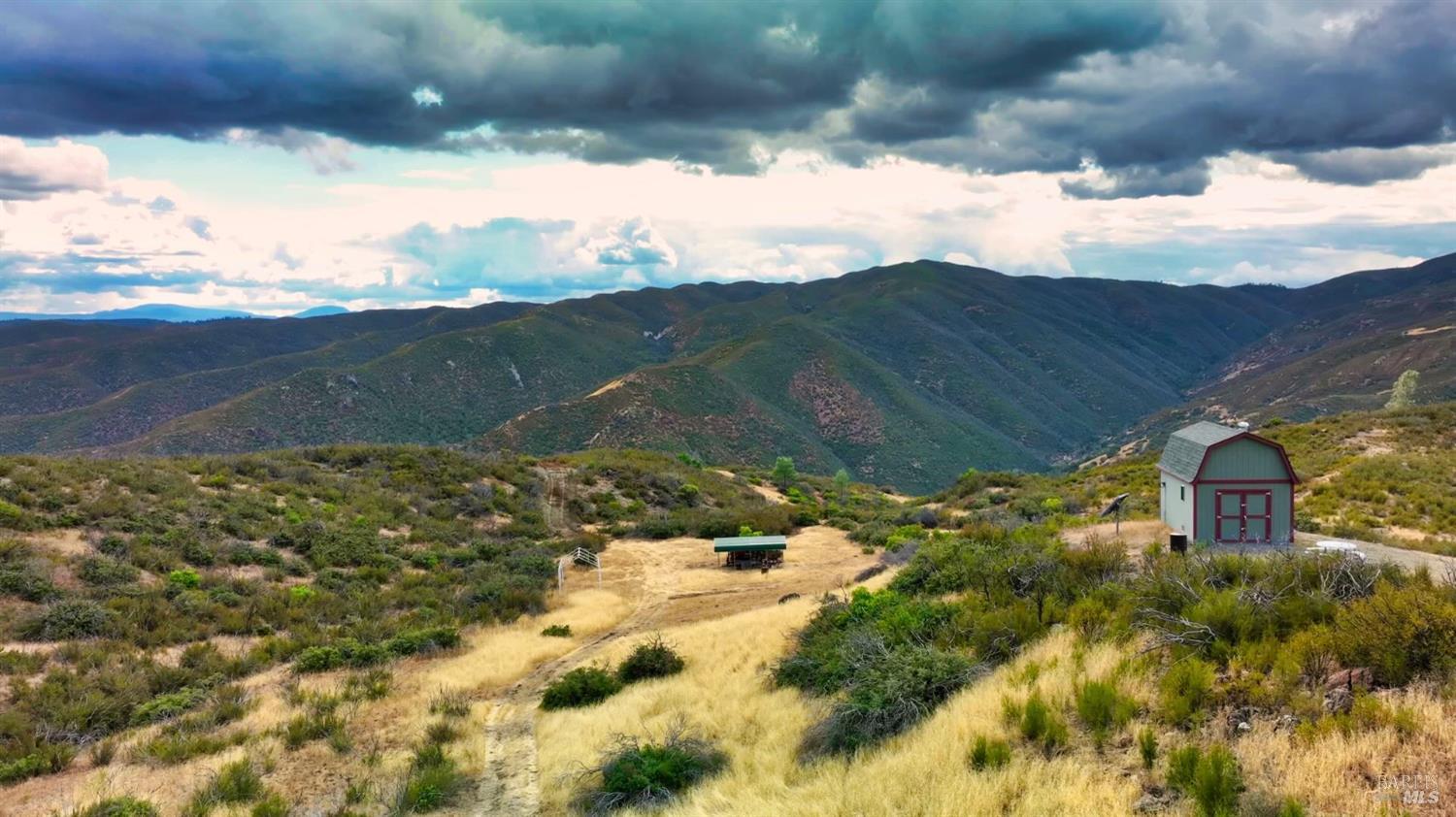 5250 15 N 05 Road Clearlake Oaks, CA 95423 - Photo 4 of 85 a view of a yard