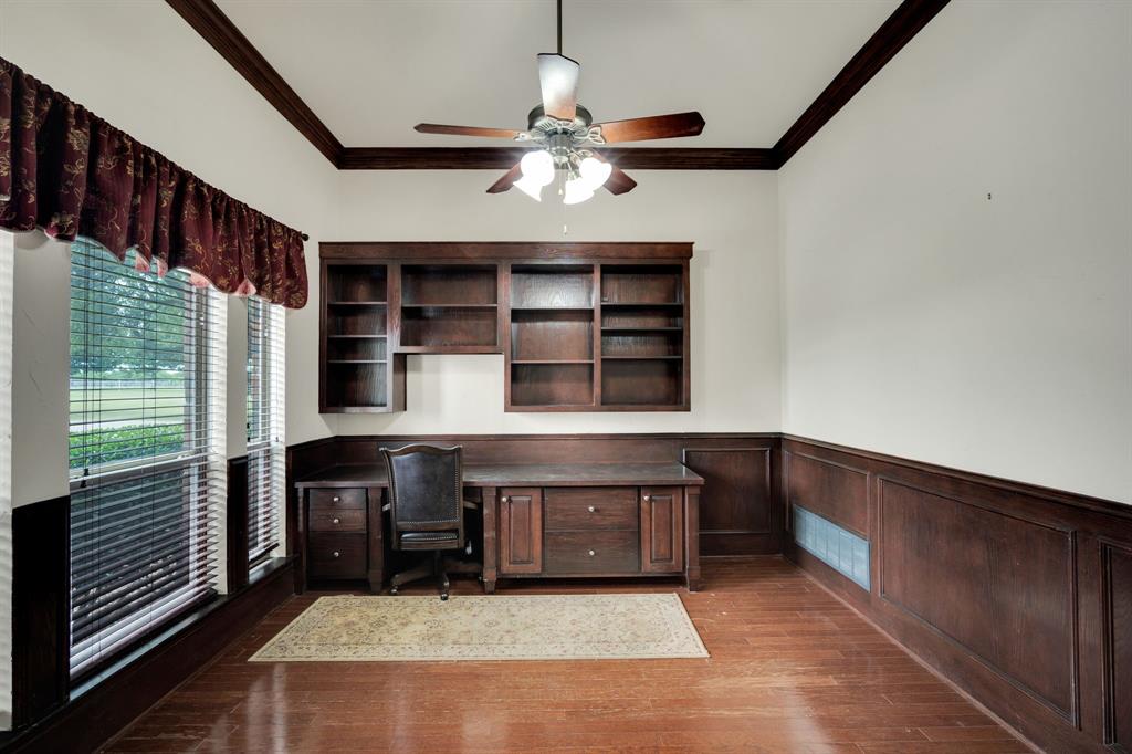241 Cody Road Ennis, TX 75119 - Photo 7 of 40