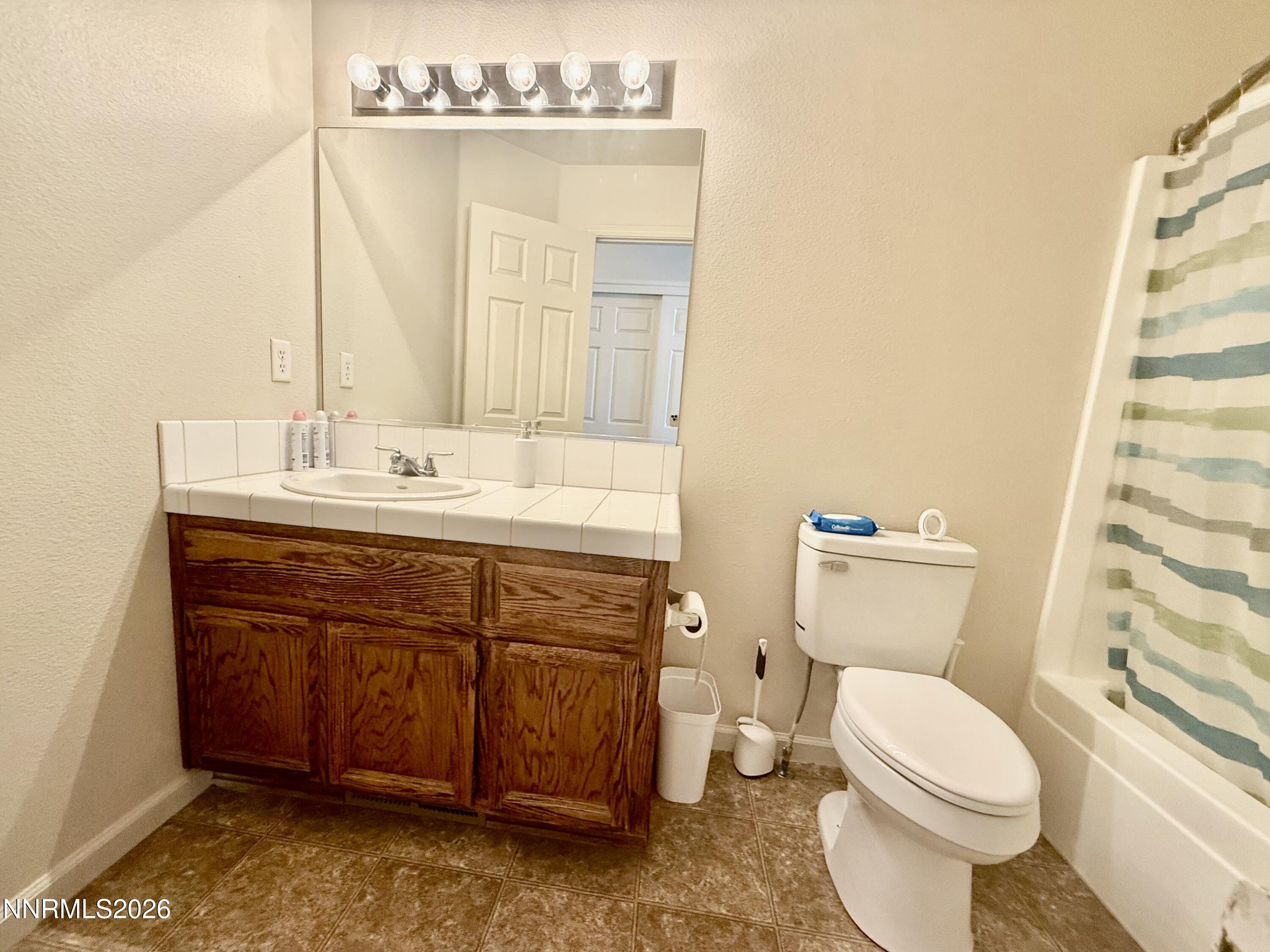 403 Wasatch Circle Fernley, NV 89408 - Photo 8 of 14 IMG_8767_1774200345881