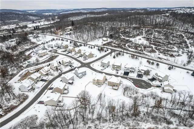 $599,000 | 100 Hermitage Court, Zelienople, PA 16063