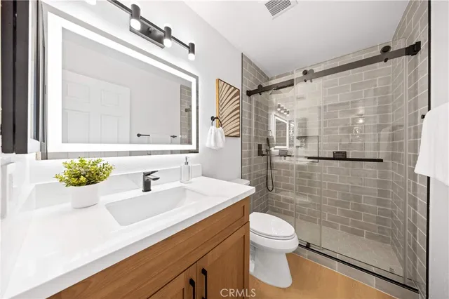 $625,000 | 409 West Mountain View Avenue, Unit 6, La Habra, CA 90631