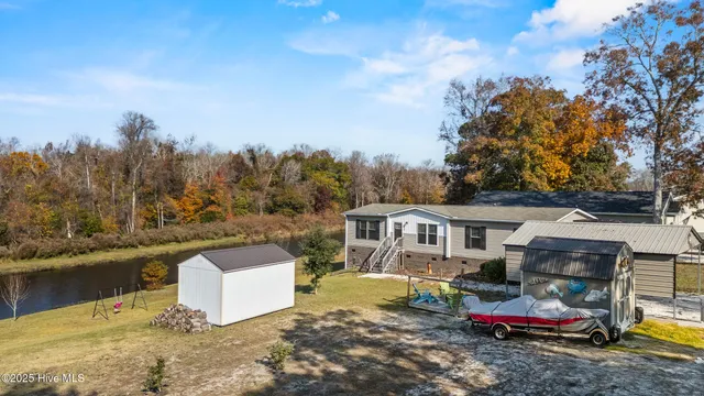 $295,000 | 2157 Lakeside Avenue Southwest, Supply, NC 28462