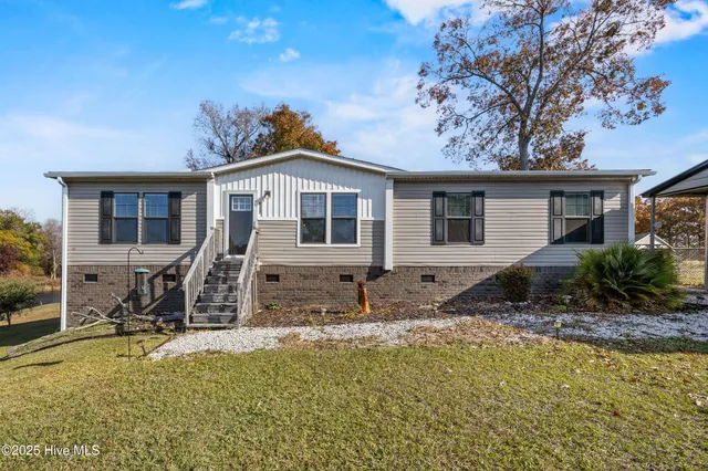 $295,000 | 2157 Lakeside Avenue Southwest, Supply, NC 28462