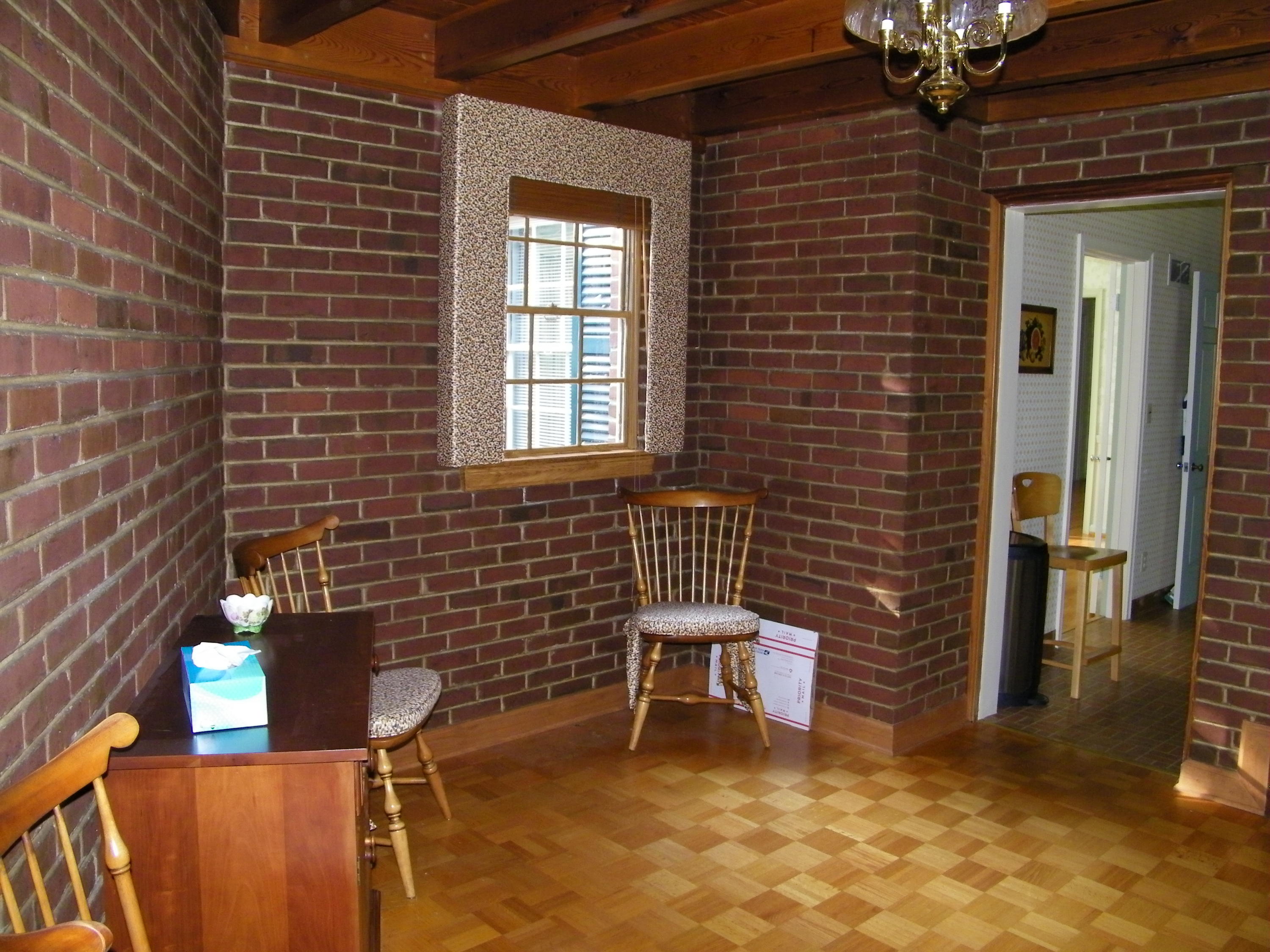 3333 Mud Lick Road Southwest Roanoke, VA 24018 - Photo 10 of 48 breakfast room front window and door to