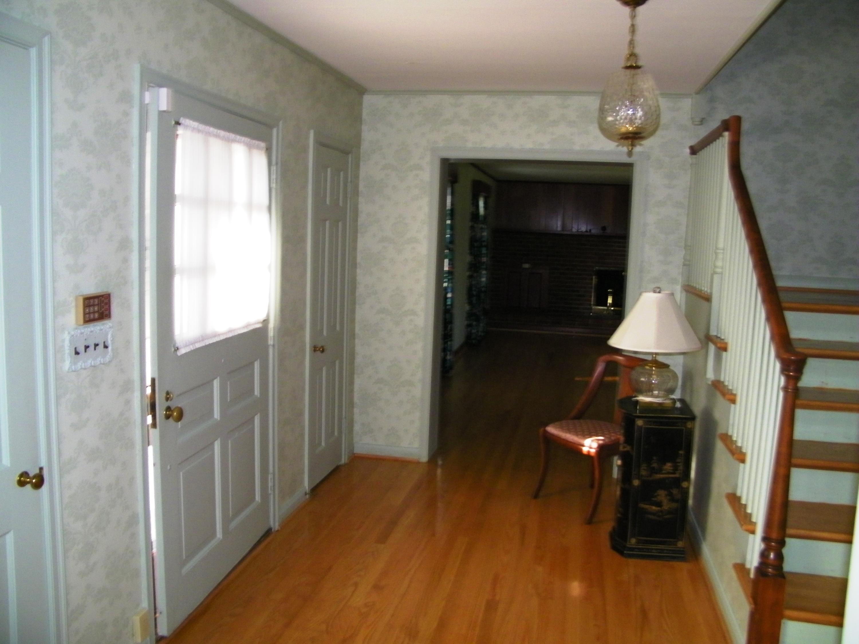 3333 Mud Lick Road Southwest Roanoke, VA 24018 - Photo 16 of 48 entry foyer 2 closets