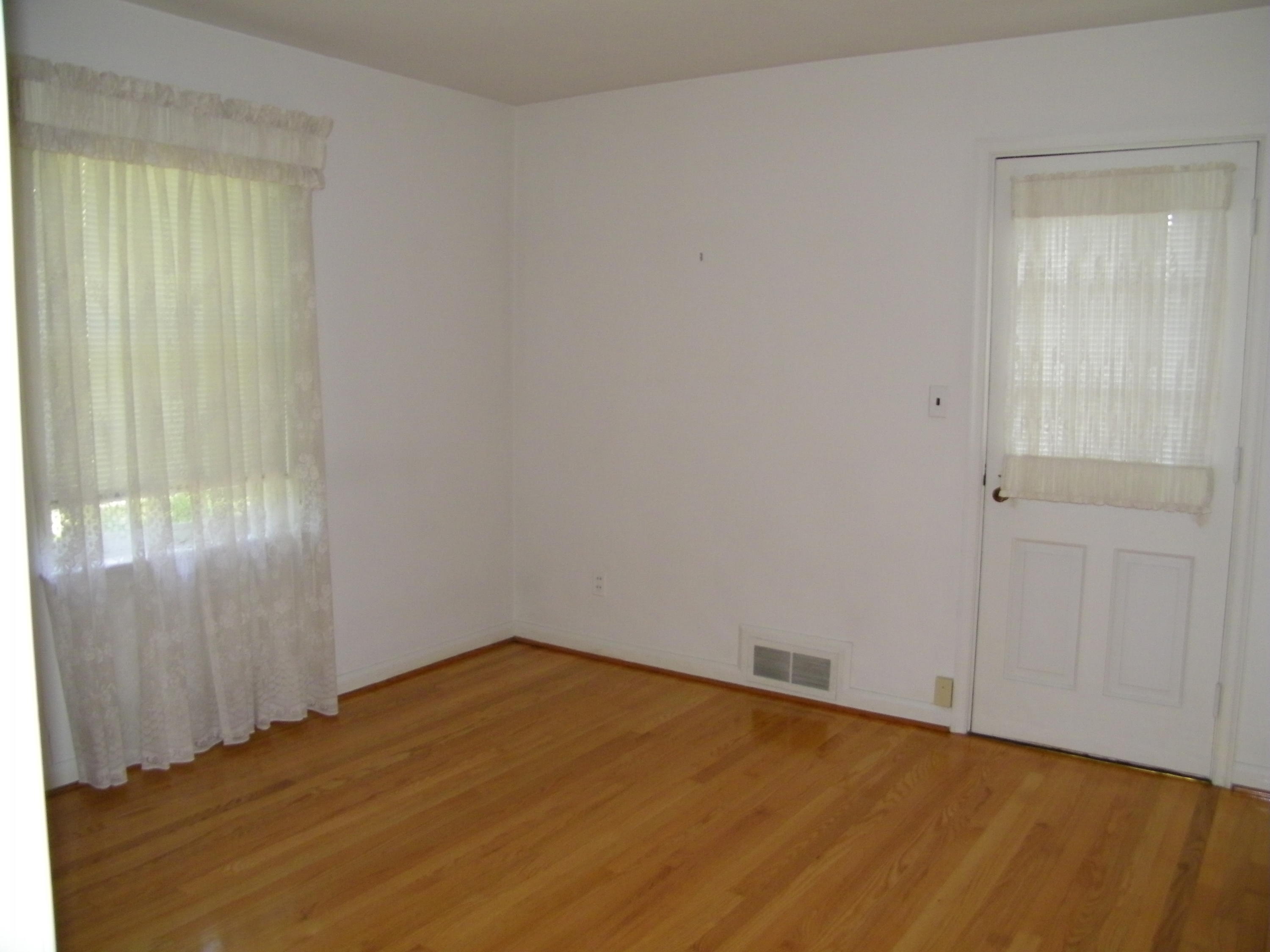 3333 Mud Lick Road Southwest Roanoke, VA 24018 - Photo 22 of 48 2nd bedroom with access to upper deck