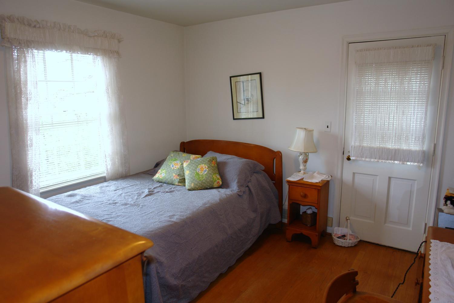 3333 Mud Lick Road Southwest Roanoke, VA 24018 - Photo 23 of 48 rear bedroom 2 with deck access