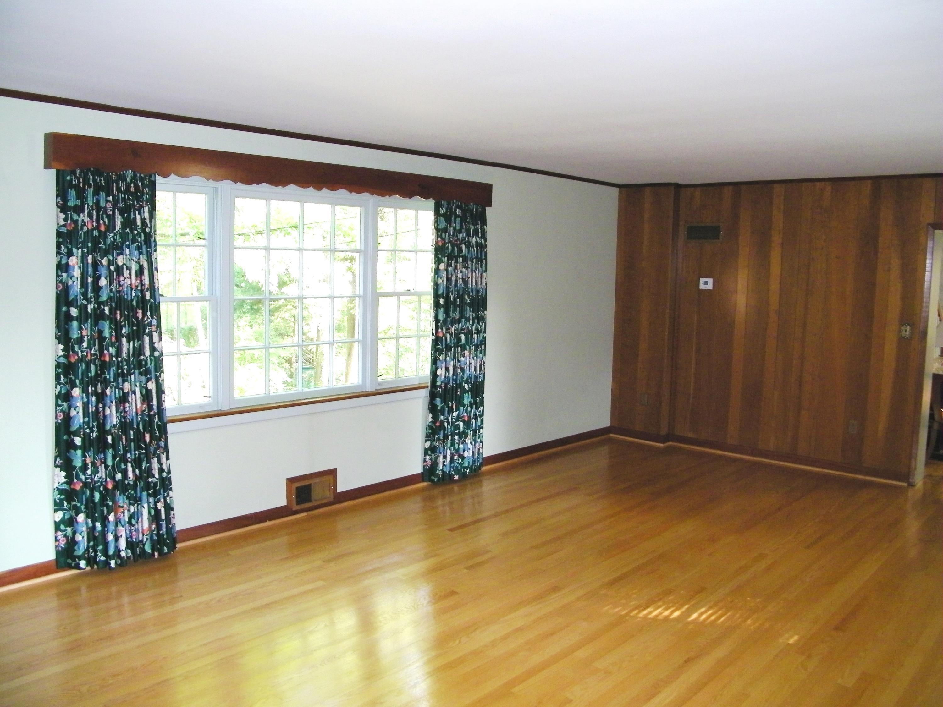 3333 Mud Lick Road Southwest Roanoke, VA 24018 - Photo 4 of 48 living room rear window