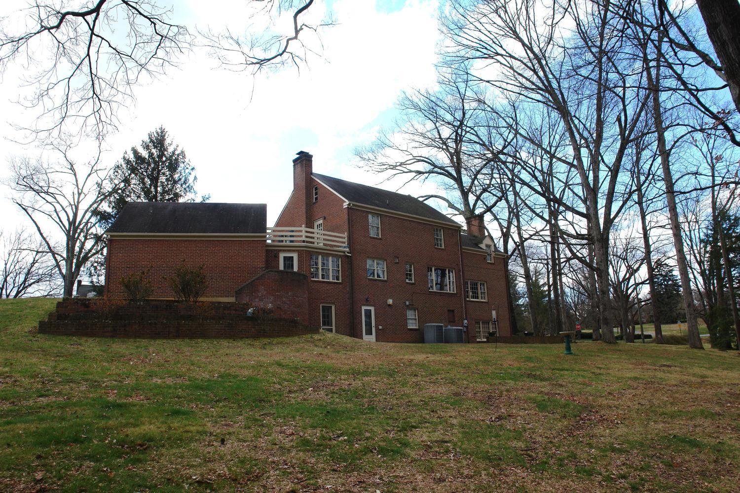 3333 Mud Lick Road Southwest Roanoke, VA 24018 - Photo 38 of 48 x Rear Exterior-