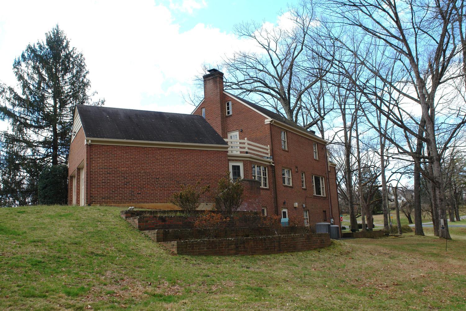 3333 Mud Lick Road Southwest Roanoke, VA 24018 - Photo 40 of 48 x rear with landscaping on slope