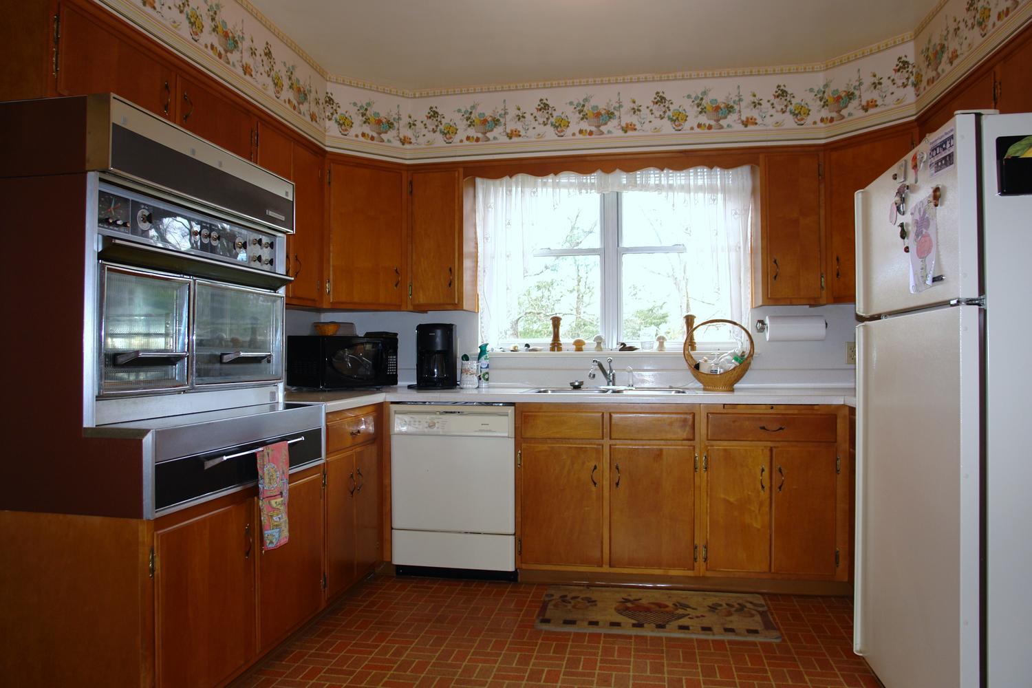 3333 Mud Lick Road Southwest Roanoke, VA 24018 - Photo 8 of 48 retro kitchen