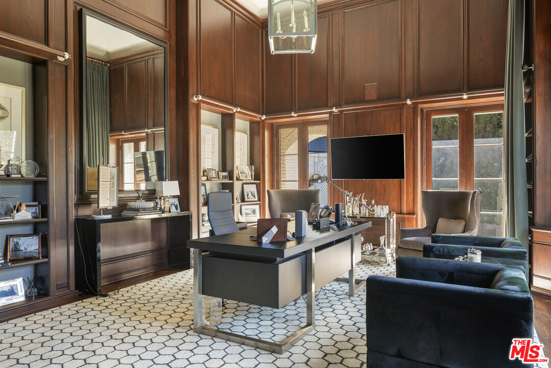 10847 Bellagio Road Los Angeles, CA 90077 - Photo 11 of 59