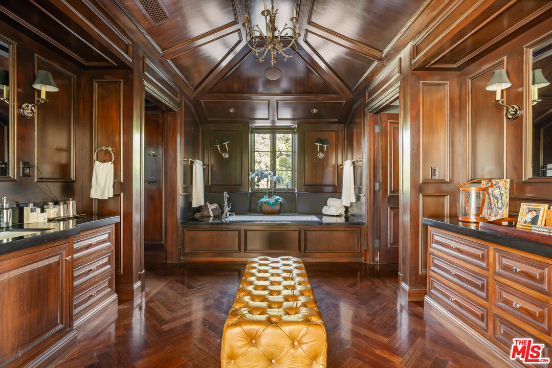 10847 Bellagio Road Los Angeles, CA 90077 - Photo 36 of 59