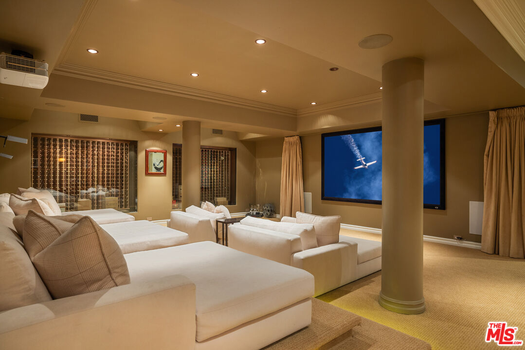 10847 Bellagio Road Los Angeles, CA 90077 - Photo 37 of 59