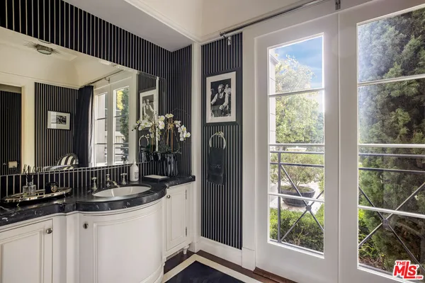 $189,000 | 10847 Bellagio Road, Los Angeles, CA 90077