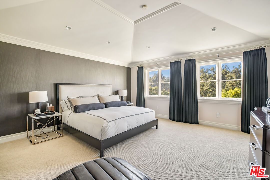10847 Bellagio Road Los Angeles, CA 90077 - Photo 53 of 59