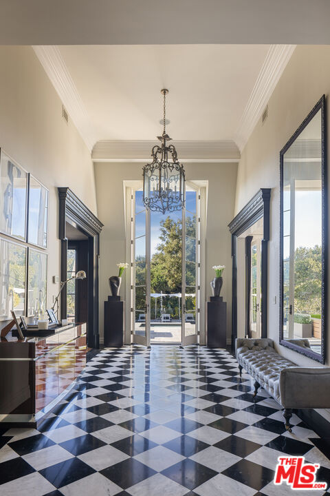 10847 Bellagio Road Los Angeles, CA 90077 - Photo 6 of 59