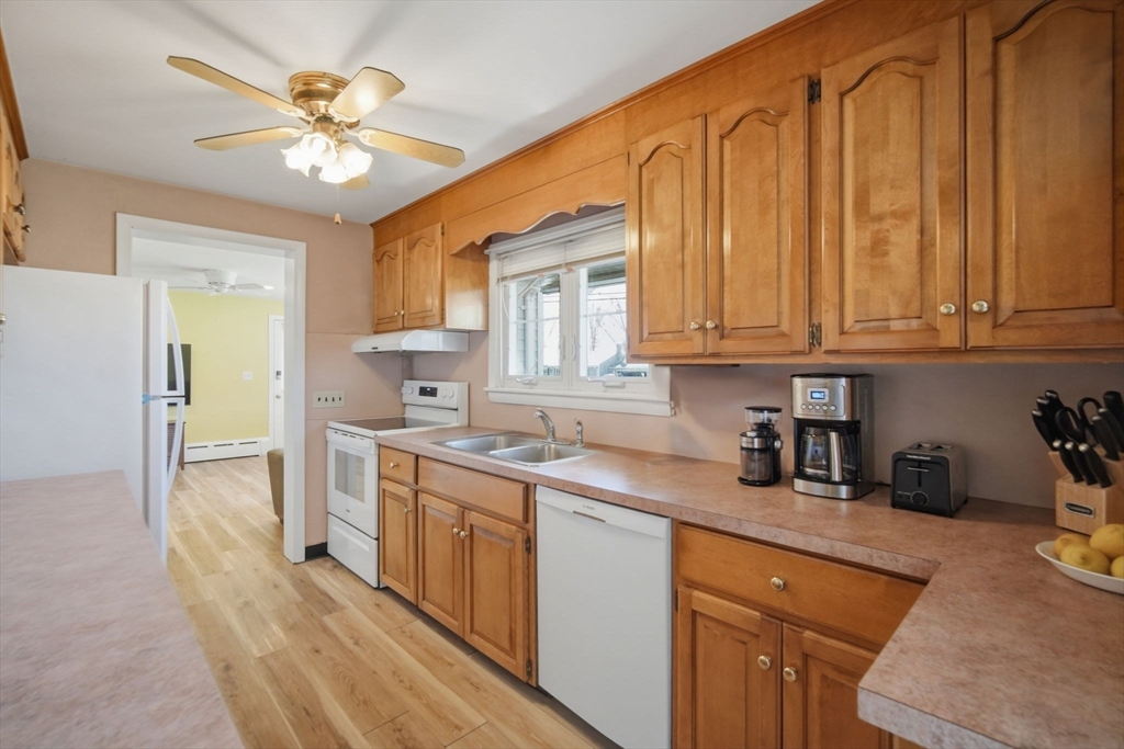 34 Comins Road Hadley, MA 01035 - Photo 11 of 40