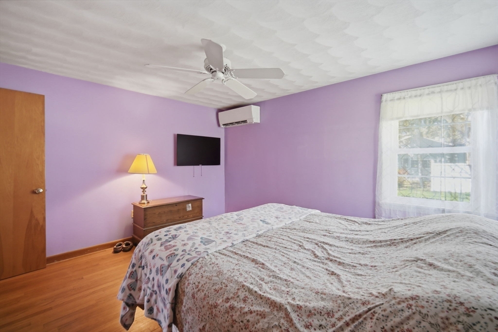 34 Comins Road Hadley, MA 01035 - Photo 18 of 40