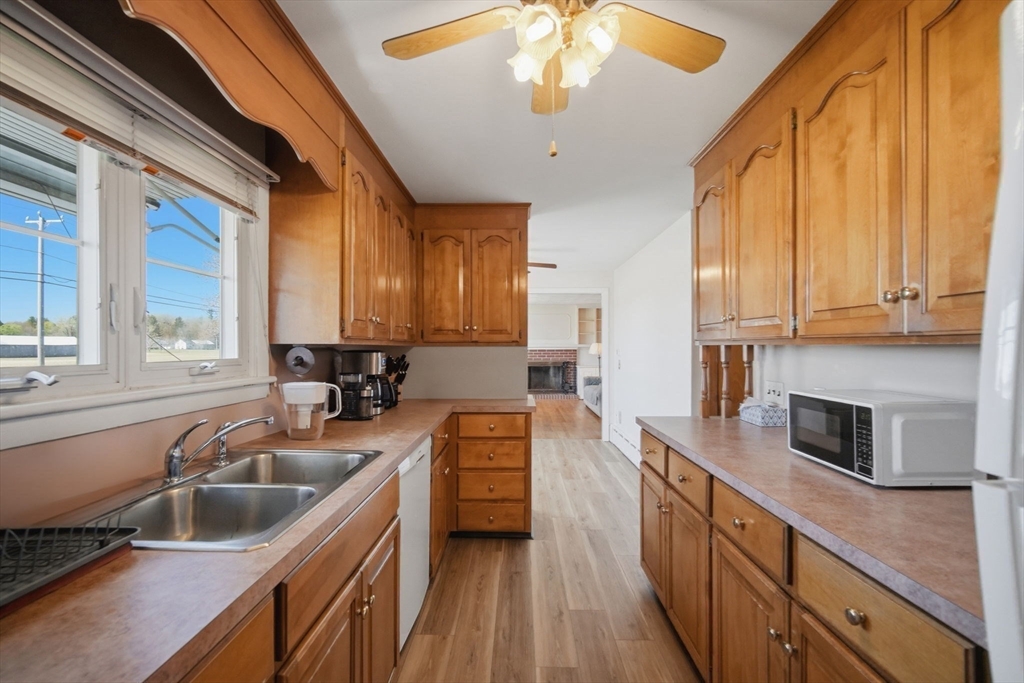 34 Comins Road Hadley, MA 01035 - Photo 10 of 40
