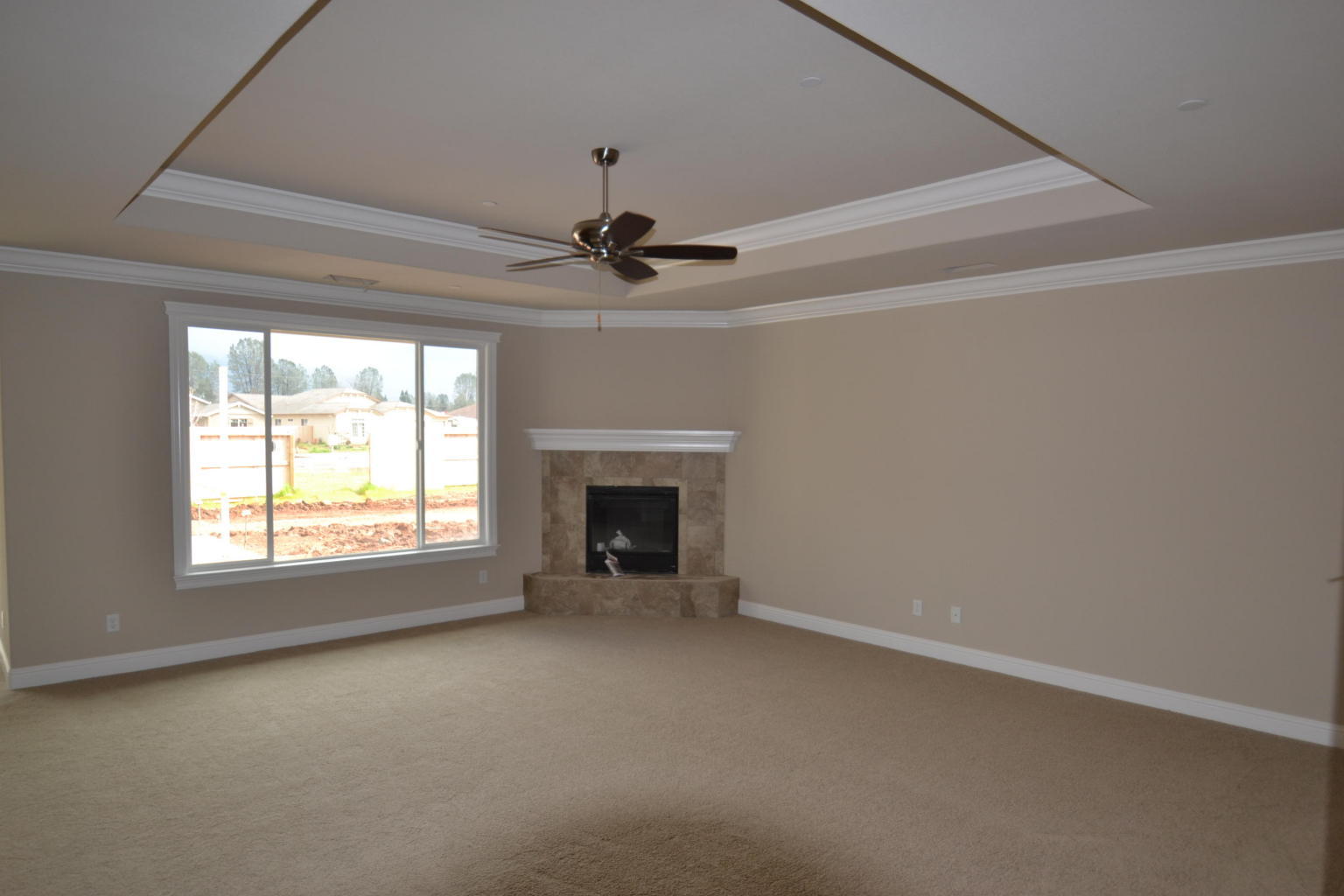3403 Hotlam Road, Unit LOT 18 PH 2 Redding, CA 96002 - Photo 3 of 15 Gas Fireplace