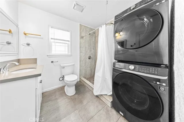 $3,200 | 10717 Cantara Street, Sun Valley, CA 91352