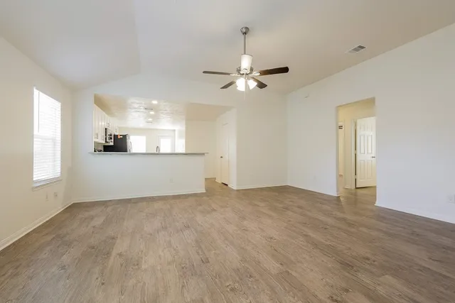 $1,899 | 922 Doubletree Glen Drive, Houston, TX 77073