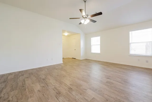 $1,899 | 922 Doubletree Glen Drive, Houston, TX 77073