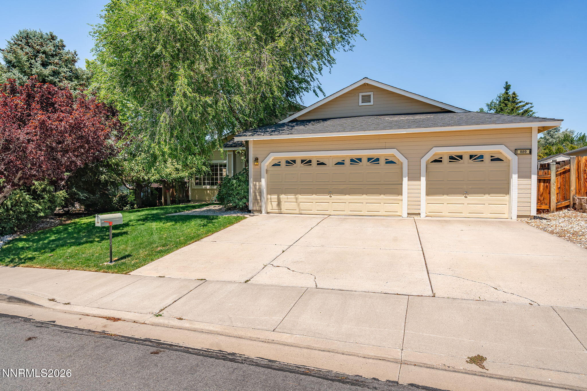 889 South University Park Loop Reno, NV 89512 - Photo 2 of 37 2-web-or-mls-_DSC6117