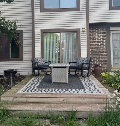 $175,000 | 1729 Raintree Court, Unit 1729, Sycamore, IL 60178