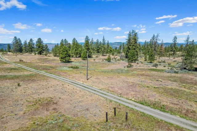 $89,900 | 51200 East Whispering Pines Drive East, Reardan, WA 99029
