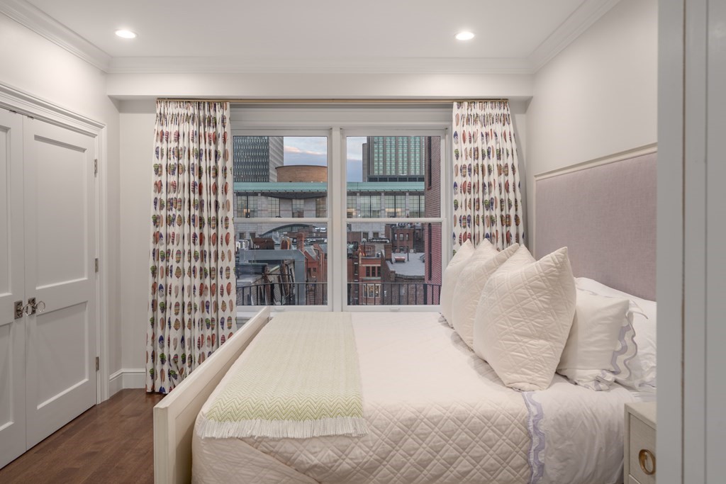 288 Commonwealth Avenue, Unit PH Boston, MA 02115 - Photo 14 of 15