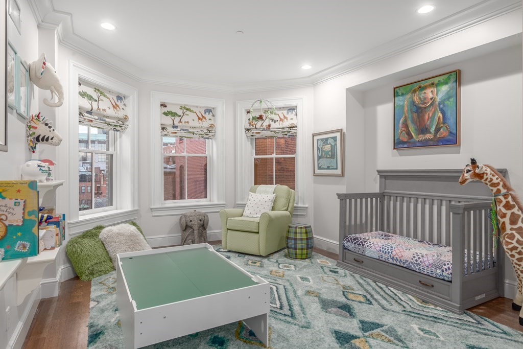 288 Commonwealth Avenue, Unit PH Boston, MA 02115 - Photo 9 of 15