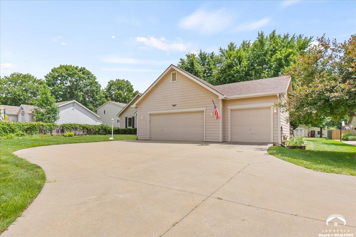 1905 River Ridge Road Lawrence, KS 66044 - Photo 4 of 43