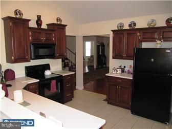 163 Connecticut Avenue Sinking Spring, PA 19608 - Photo 6 of 12 Kitchen