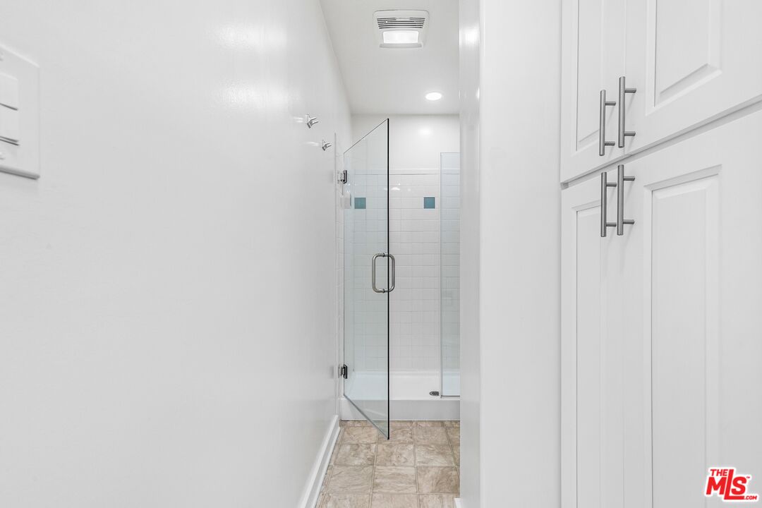 123 North Reno Street Los Angeles, CA 90026 - Photo 17 of 28 a bathroom with a shower