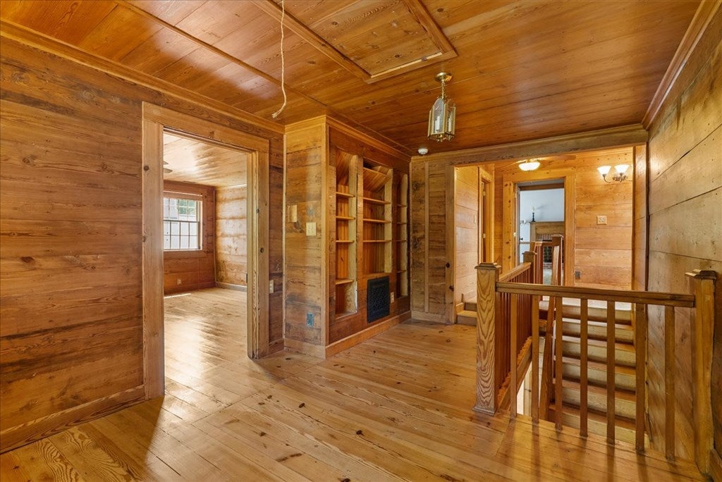 3095 State Shed Road Nathalie, VA 24577 - Photo 44 of 90 Upstairs foyer, Hardwood floors