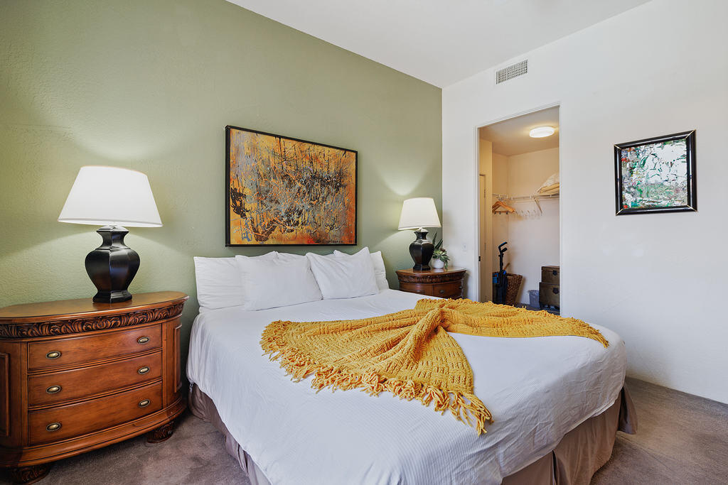50620 Santa Rosa Plaza, Unit 7 La Quinta, CA 92253 - Photo 16 of 23 Bedroom