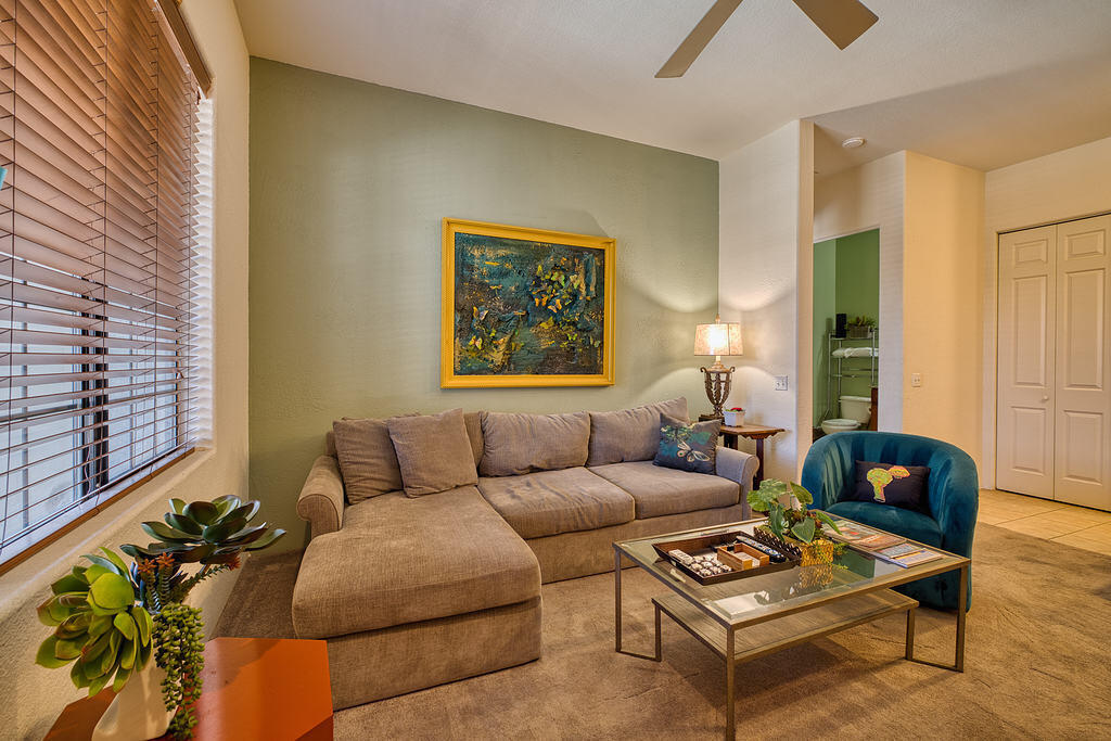 50620 Santa Rosa Plaza, Unit 7 La Quinta, CA 92253 - Photo 2 of 23 Living Area