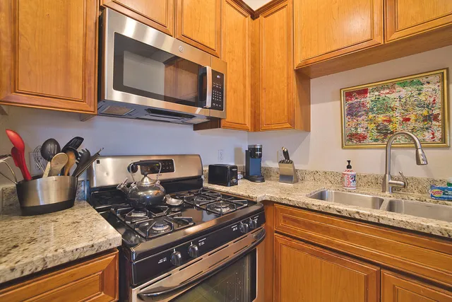 $299,000 | 50620 Santa Rosa Plaza, Unit 7, La Quinta, CA 92253