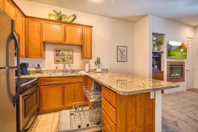 $299,000 | 50620 Santa Rosa Plaza, Unit 7, La Quinta, CA 92253