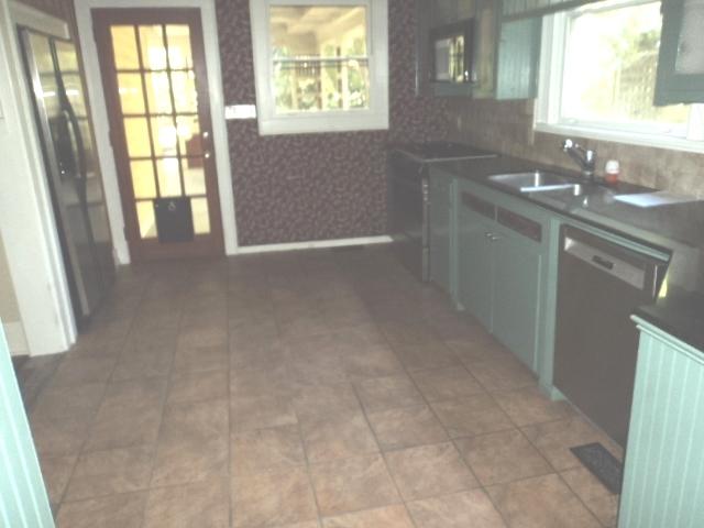 1521 Pinopolis Road Moncks Corner, SC 29461 - Photo 5 of 15 006