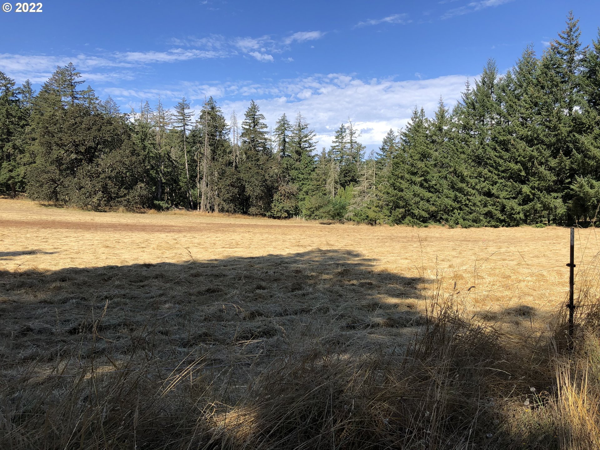 2545 James Howe Road Dallas, OR 97338 - Photo 7 of 31 a view of an ocean beach and mountain