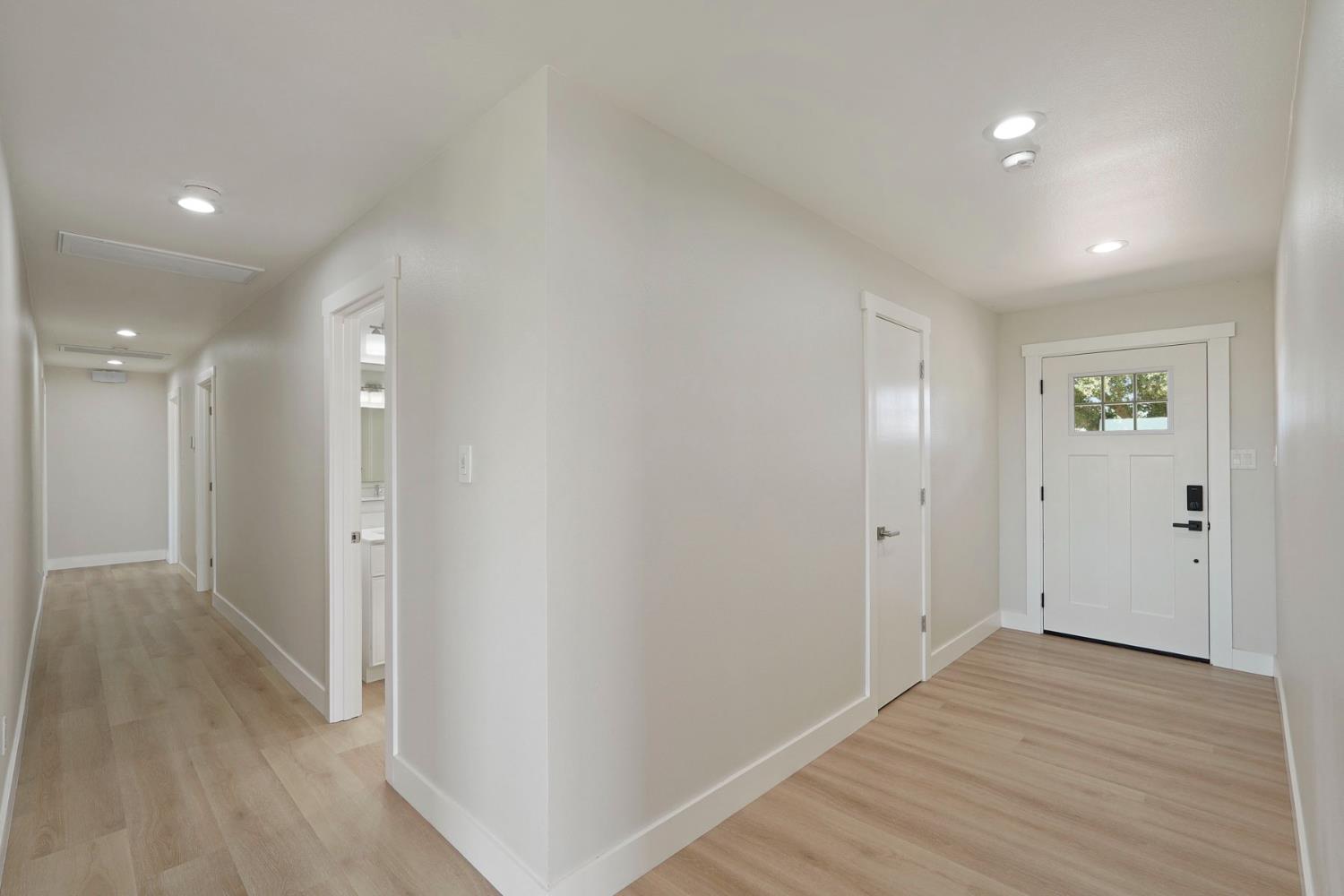2650 West Twitchell Island Road Rio Vista, CA 94571 - Photo 12 of 60 a view of hallway with wooden floor